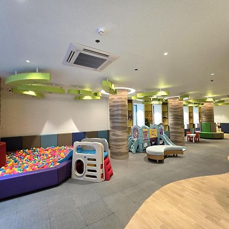 Oceanfront Beach Resort - Sha Extra Plus Patong Экстерьер фото The Children's Hospital at the Royal Marsden