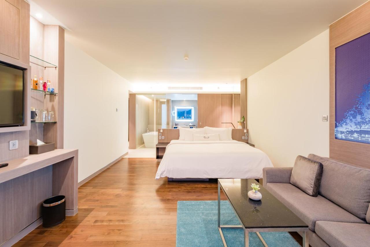 Oceanfront Beach Resort - Sha Extra Plus Patong Экстерьер фото