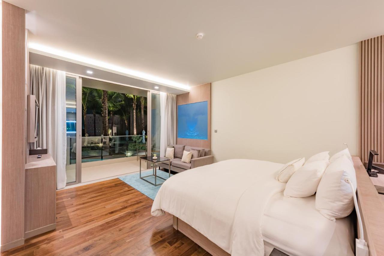 Oceanfront Beach Resort - Sha Extra Plus Patong Экстерьер фото Deluxe Pool Access